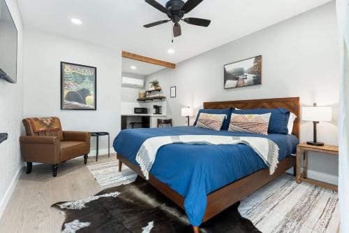 Three Rivers House | The Congress Sequoia Motel RM6