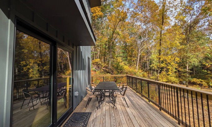 Hood House | The Conway River Cabin – a family-friendly vacation home in the Blue Ridge