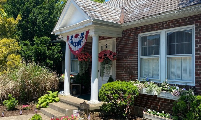 Ephrata Cottage | The Coram Deo Cottage