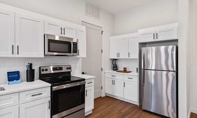 Fort Worth Apartment | The corbin 1101- Magnolia Haven 1-Bedroom Bliss