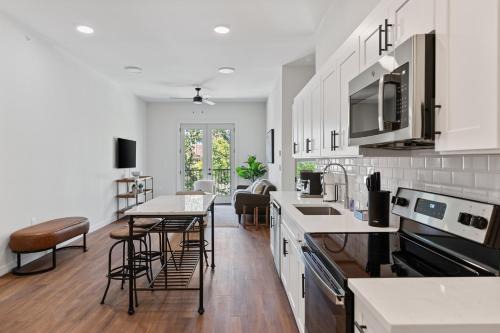 Fort Worth Apartment | The Corbin 1207 - Culture District Gem