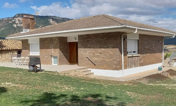 Galdeano Ski Chalet | The Corner of Lokiz; enjoy Navarre naturally