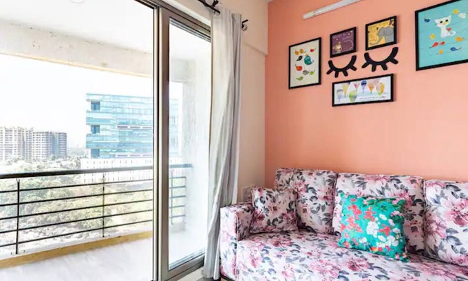 Mumbai Apartment | The Cosmopolitan - Chembur Spacious 610 Sq Ft