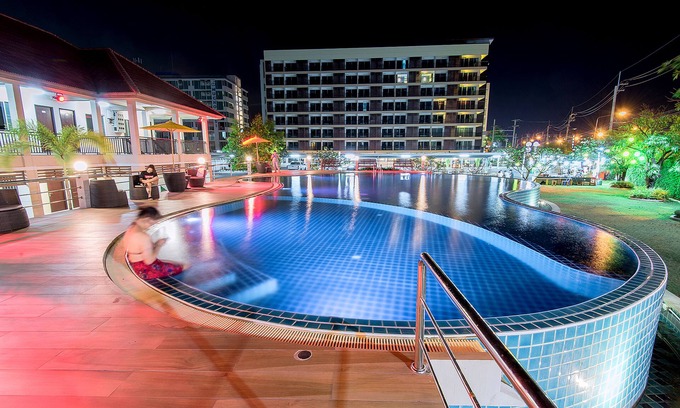 Bang Sao Thong Hotel | The Cotai Luxury Design Hotel