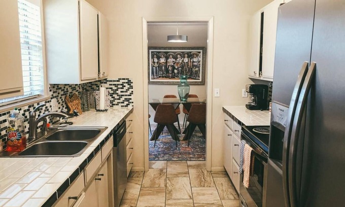 Weatherford House | The Cottage at Clark Gardens