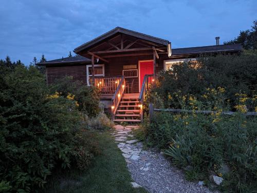 Maiden Rock House | The Cottage at Journey Inn