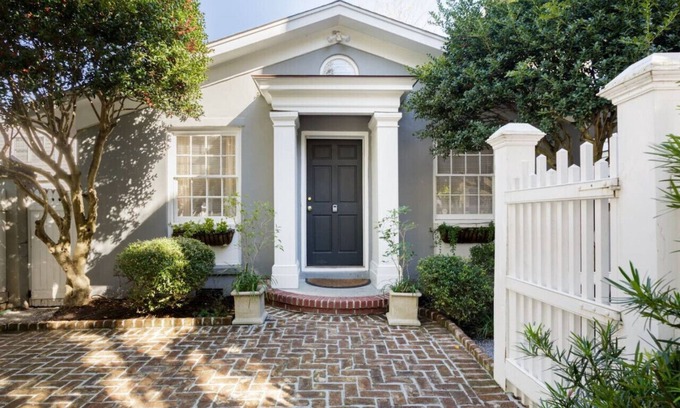 Downtown Charleston Cottage | The Cottage at Saint Philip Square, One Block to King, Charming Private Hideaway