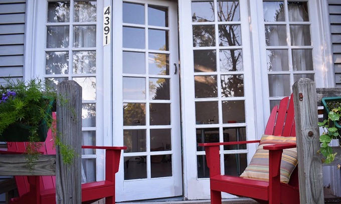 Batesville House | The Cottage; Crozet: charming & cozy getaway within Virginia Wine Country!