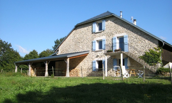 Lacoux House | The Cottage Bertinière south of the Jura, to 1am. Lyon, Geneva, Annecy .