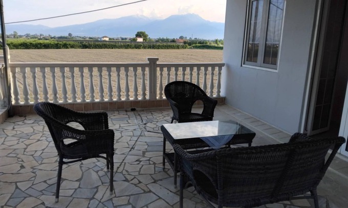 Katerini Cottage | The Cottage in Paralia