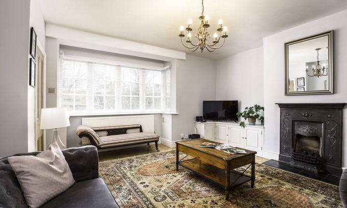 Bebington Cottage | The cottage is a short walk to the Station, with trains to Liverpool/chester,