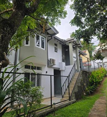 Sirimalwatta House | The Cottage Kandy