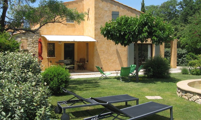 Vaugines Cottage | The cottage 'Les Euphorbia' . olive trees, . cicadas, Provence .