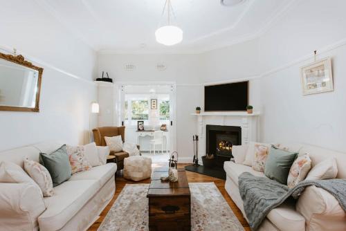 Central Mudgee House | The Cottage on Lawson - Heritage Elegance in Mudgee