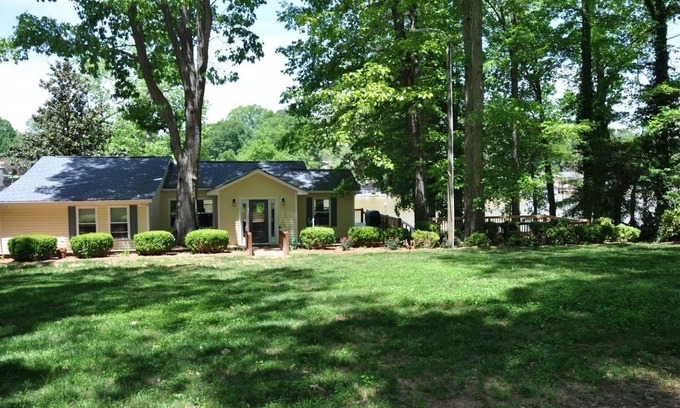 Belmont Cottage | The Cottage on the shores of Lake Wylie