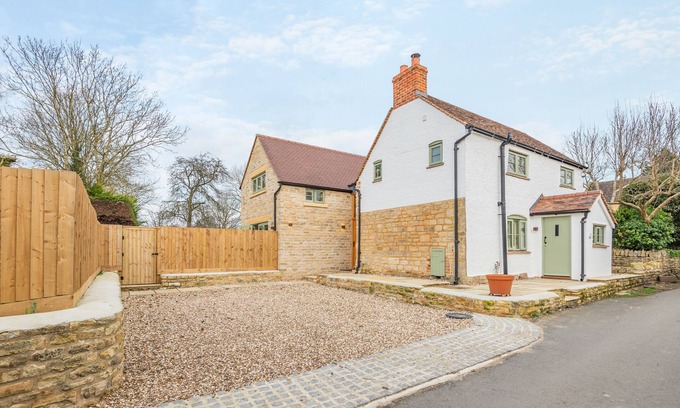 Kemerton House | The Cottage - Westmancote