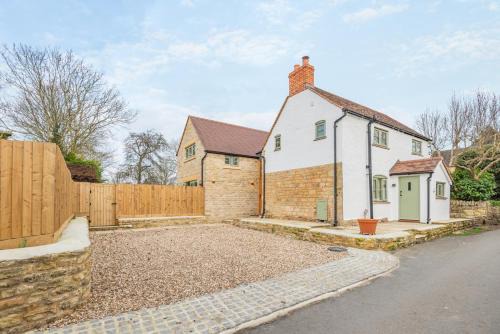 Kemerton House | The Cottage - Westmancote