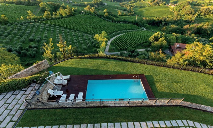 Refrontolo Villa | The COUNT' S VILLA, close by Venice Prosecco area,Dolomites with private pool