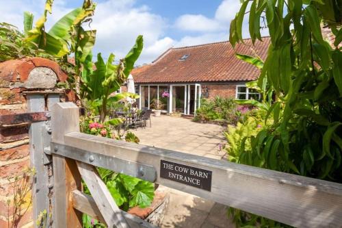 Banningham House | The Cow Barn - Norfolk Cottage Agency