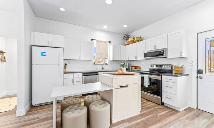 Sioux Falls House | The Cozy Corner - A 2BR Retreat