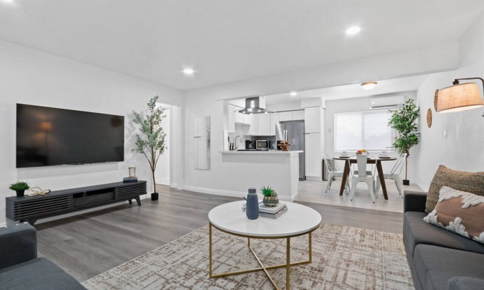 Rosemead Apartment | The Cozy Cosmopolitan