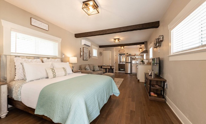 Colorado Springs Cottage | The Cozy Cottage