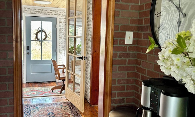 Plainville House | The Cozy Creamery