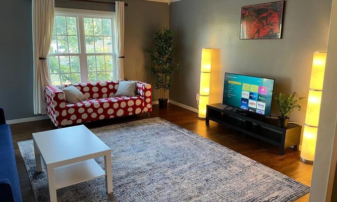 Wichita Falls House | The Cozy Cumberland