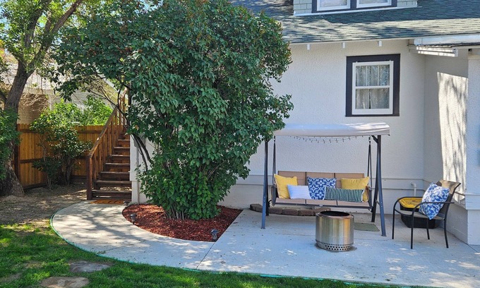 Worland Apartment | The Cozy Lookout