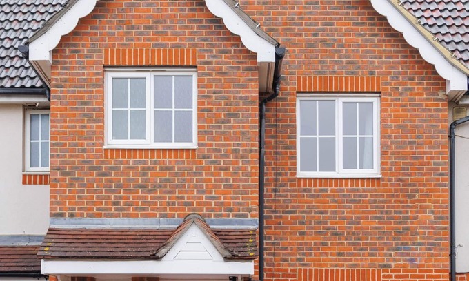 Thamesmead House | The Cozy Nook 3 Bedroom House & Free parking