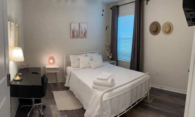 Balm Bed & Breakfast | The Cozy Retreat