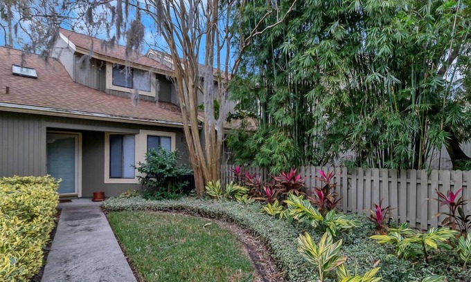 Palm Valley House | The Cozy Turtle - TPC Sawgrass Townhome Rental in Ponte Vedra Beach