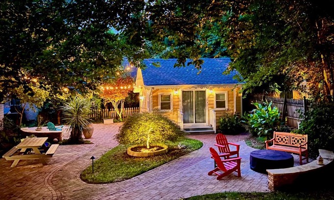 Dilworth House | The Cozy Yellow Cottage in Dilworth