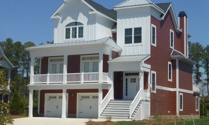 Bayside House | The Creme De La Creme In Bayside - Big Red Magnolia