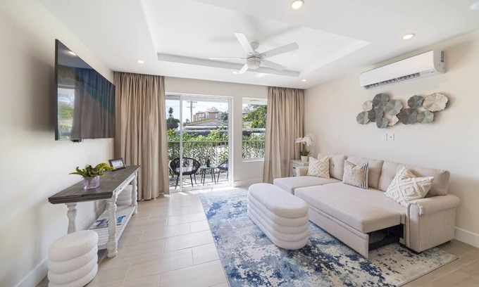 Little Battaleys Condo | The Crescent at Coral Beach 101 - New condo across from beach