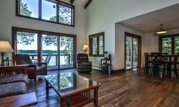 Rhinelander House | The Crescent Lakehouse