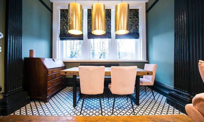 Buxton Apartment | The Crescent Suite by Muse Escapes