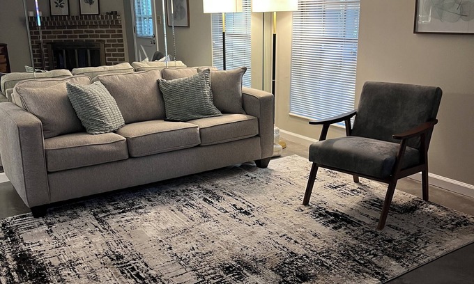 Hoover Condo | The Crest, a cozy 2-bedroom condo for your family to enjoy.