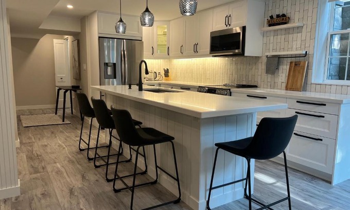 Burlington Apartment | The Croft House - 2 Bedroom 1 Bathroom Suite