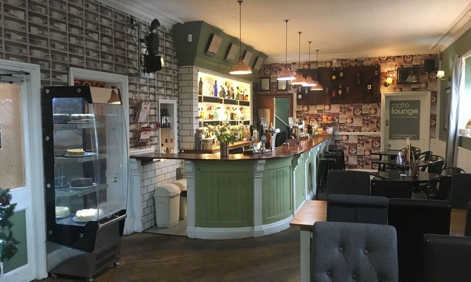 Keynsham Hotel | The Crown Inn - By Blunt Bars