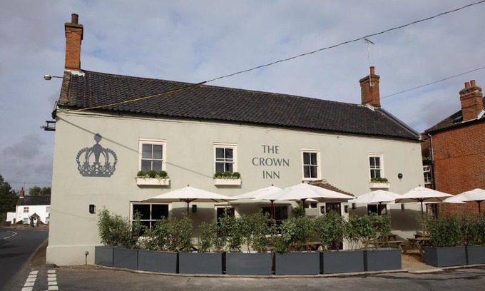 East Rudham Hotel | The Crown Inn