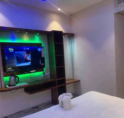 Dalsing Sarai Hotel | The Crown Plaza Hotel