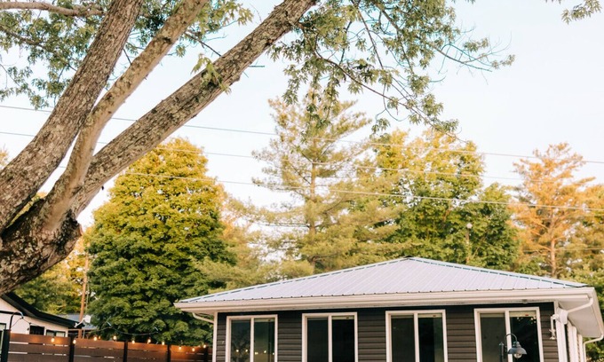 Sloans Valley Cabin | The Cumberland Cottages - Cottage 1.