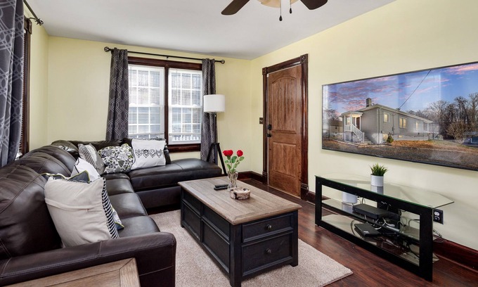 Falmouth House | The Cute Haven.