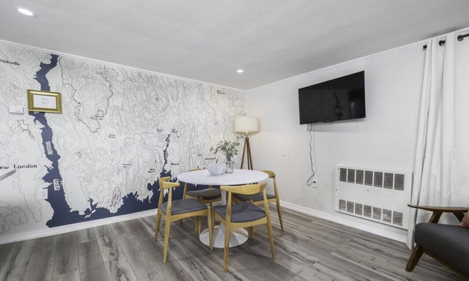 Old Mystic Apartment | The Cutler 1-bedroom · Near Mystic, Casinos + USCGA