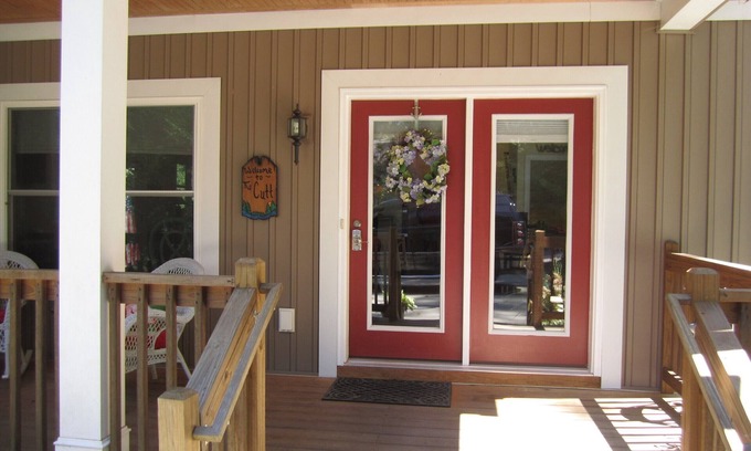 Serenity Bay House | The Cutt, Relaxing, private, lake front paradise on stunning Lake Keowee in SC.