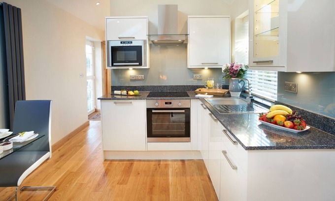 Pencoed House | The Cwtch provides the peace and tranquillity of the country side, close to a beautiful coastline.