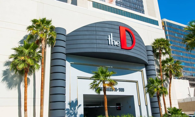 Downtown Las Vegas Hotel | the D Las Vegas
