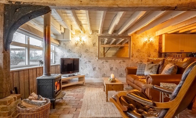 Woodbridge Cottage | The Dairy at Green Valley Farm, Ubbeston