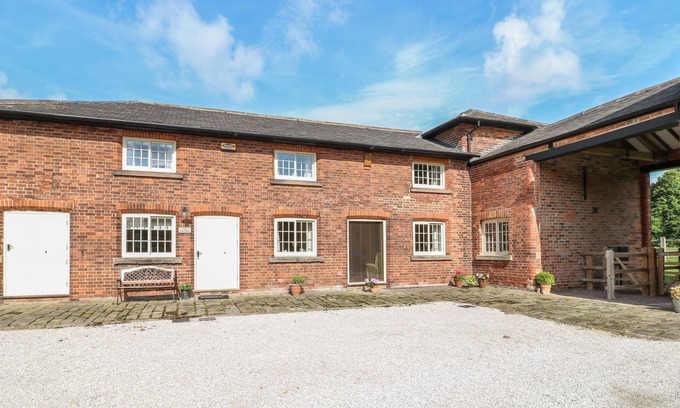 Eastwood Cottage | THE DAIRY, family friendly, with open fire in Eastwood